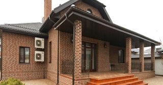 Строительство домов из кирпича с мансардой в слободском | от 3598 рублей